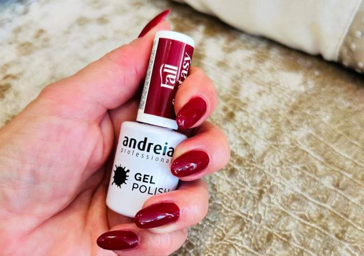 Soins esthétiques mains au Mans