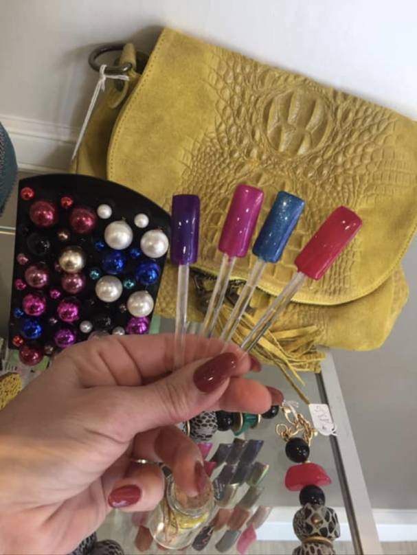 Accessoires de mode pour femmes au Mans